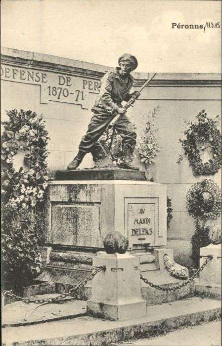 Peronne 80 Somme Peronne Denkmal
