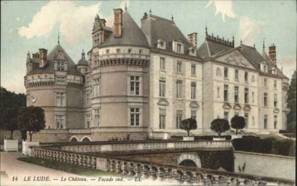 Le Lude Chateau