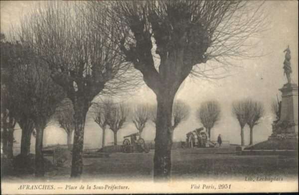 Avranches Place Sous-Prefecture Kanone