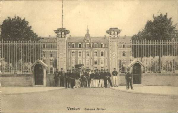 Verdun Meuse Verdun Caserne Miribel Soldaten