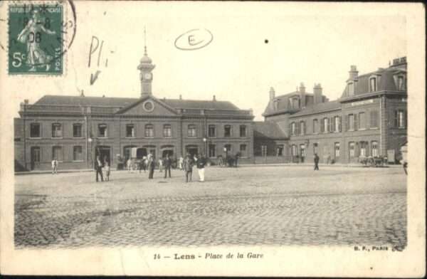 Lens Pas-de-Calais Lens Place Gare Bahnhof