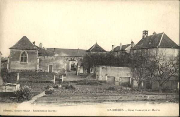 Maidieres Cour Casenove Mairie