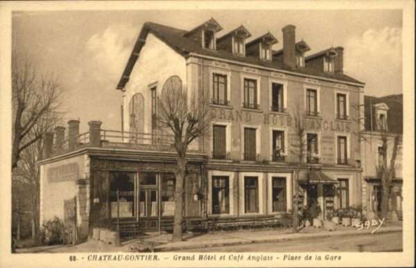 Chateau-Gontier Grand Hotel Cafe Anglais Place Gare