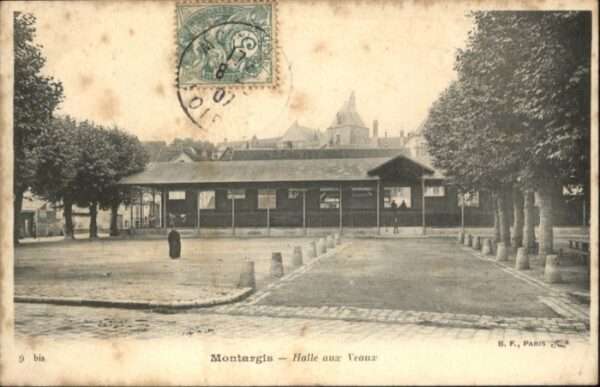 Montargis Loiret Montargis Halle Aux Veaux