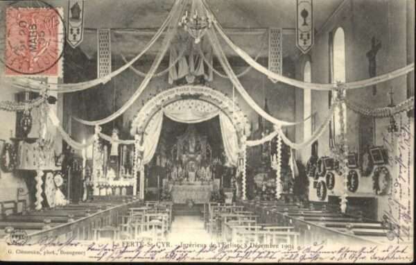 La Ferte-Saint-Cyr Eglise