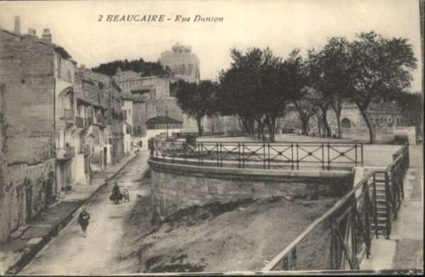 Beaucaire Gard Rue Danton