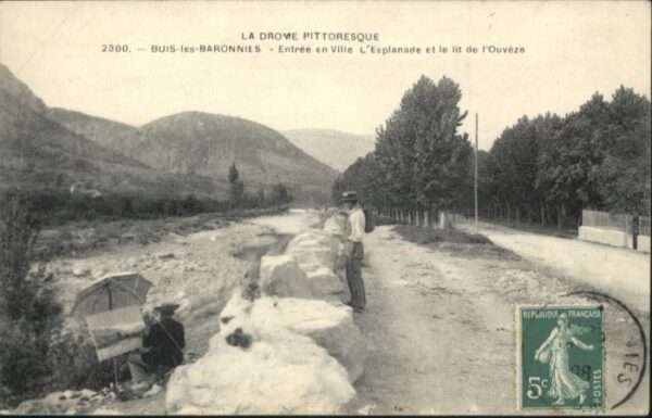 Buis-les-Baronnies Esplanade Ouveze
