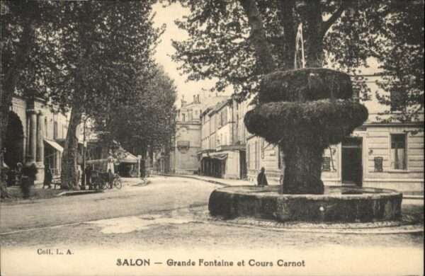 Salon-de-Provence Salon Grande Fontaine Cours Carnot
