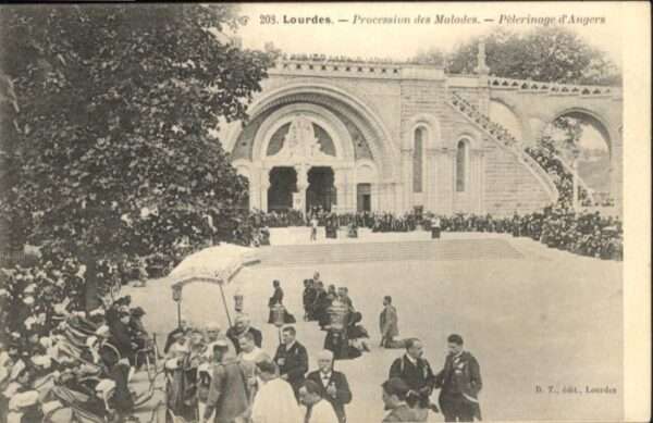 Lourdes Hautes Pyrenees Lourdes Procession Malades Pelerinage A