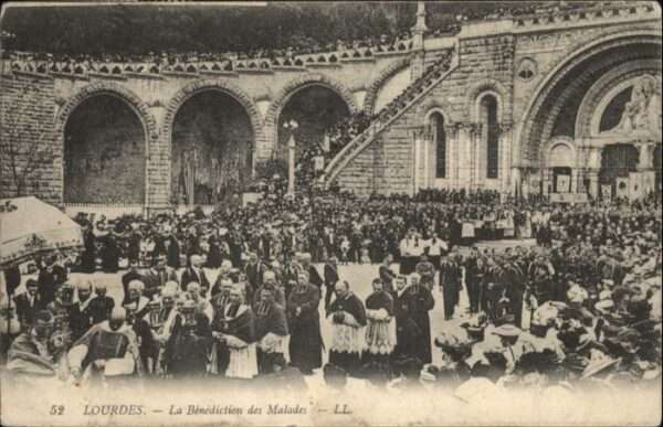 Lourdes Hautes Pyrenees Lourdes Benediction Malades