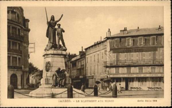 Tarbes Monument Morts