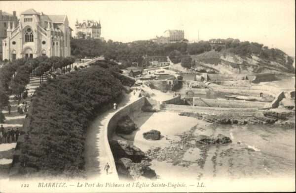 Biarritz Pyrenees Atlantiques Biarritz Port Pecheurs Eglise Sainte-Eu