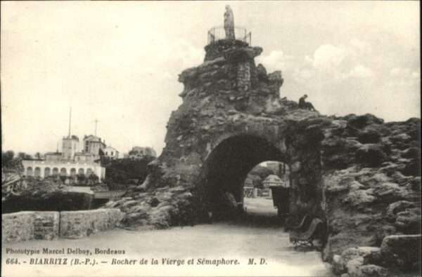 Biarritz Pyrenees Atlantiques Biarritz Rocher Vierge Semaphore