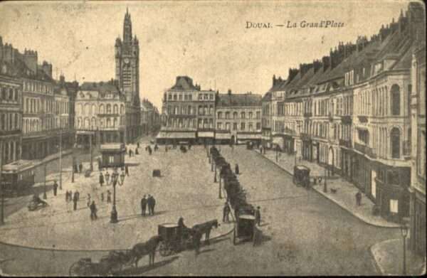 Douai 59 Douai Strassenbahn Grand Place