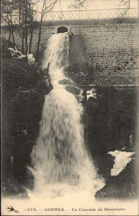 Lormes Cascade Reservoir