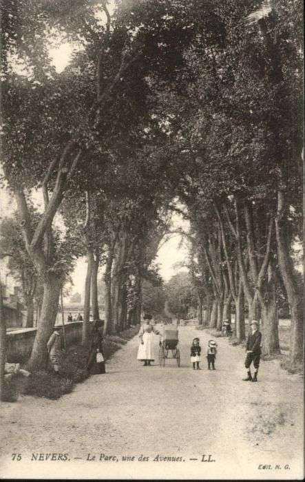 Nevers 58 Nevers Parc Avenues