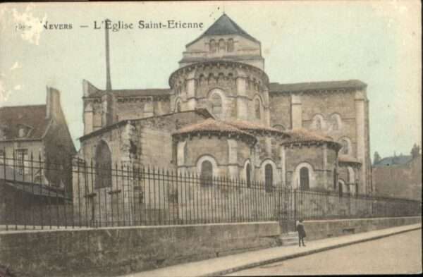 Nevers 58 Nevers Eglise Saint-Etienne