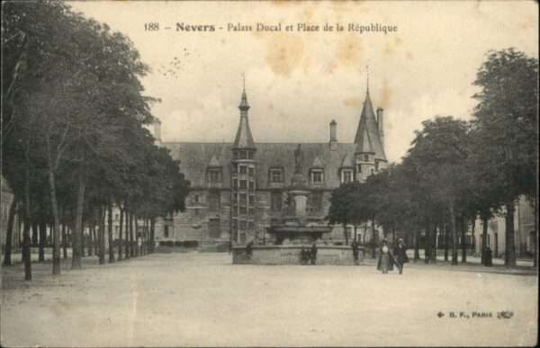 Nevers 58 Nevers Palais Ducal Place Republique