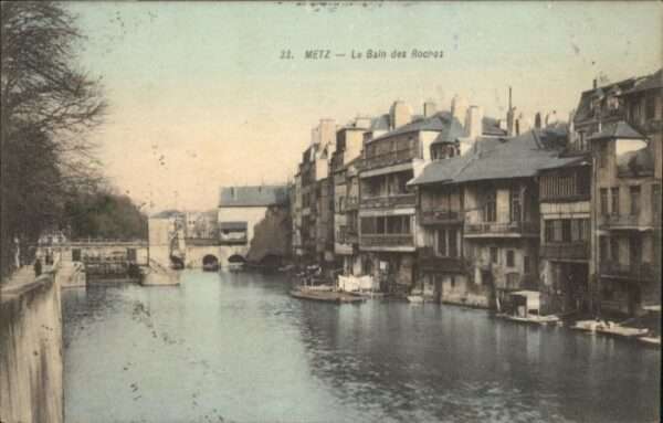 Metz  57 Moselle Metz Le Bain des Roches