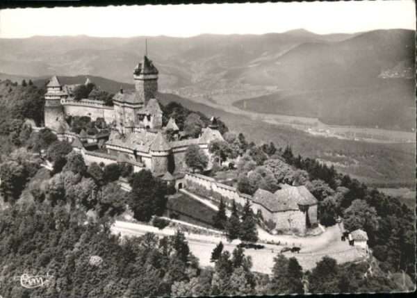 Haut-Koenigsbourg Hohkoenigsburg Haut-Koenigsbourg Vue generale aerienne