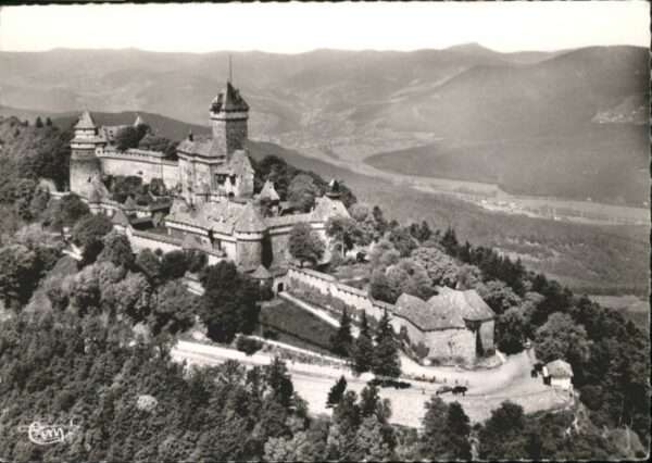 Haut-Koenigsbourg Hohkoenigsburg Haut-Koenigsbourg Vue generale aerienne