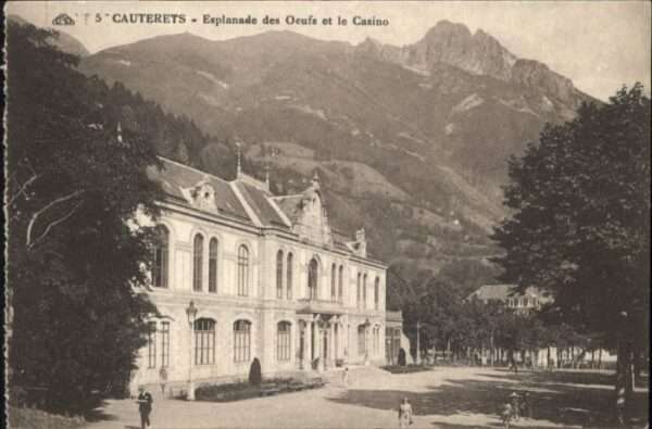 Cauterets Esplanade Oeufs Casino