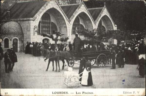 Lourdes Hautes Pyrenees Lourdes Piscines Kutsche