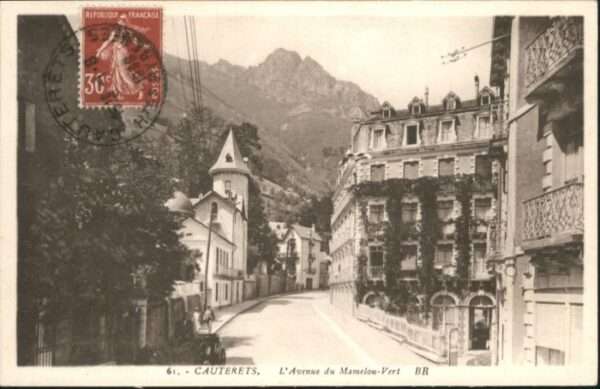 Cauterets Avenue Mamelou Vert