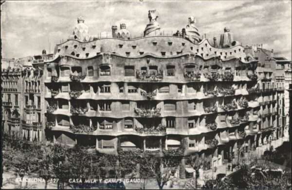 Barcelona Cataluna Barcelona Casa Mila Camps Gaudi