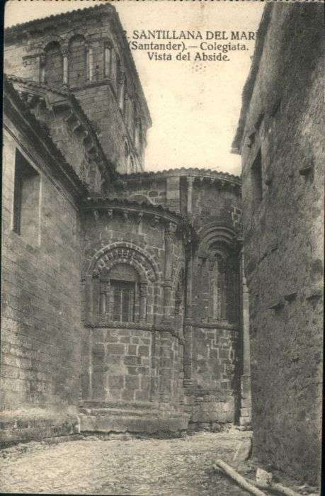 Santillana del Mar Santander Colegiata
