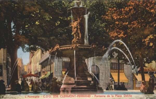 Clermont-Ferrand Fontaine de la Place Delille