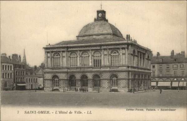 Saint-Omer l_Hotel de Ville