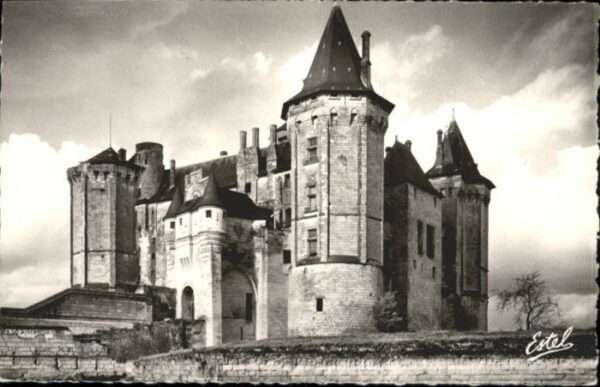 Saumur Chateau Facade Sud
