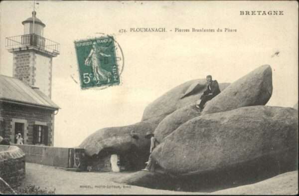 Ploumanach Pierres Branlantes Phare