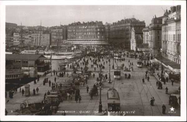 Marseille Bouches-du-Rhone Marseille Strassenbahn Schiff Quai Frat