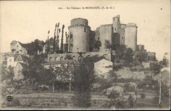 Saint-Front-sur-Lemance Chateau de Bonaguil