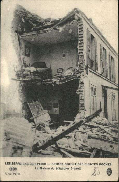 Paris Les Zeppelins sur Paris Maison Brigadie