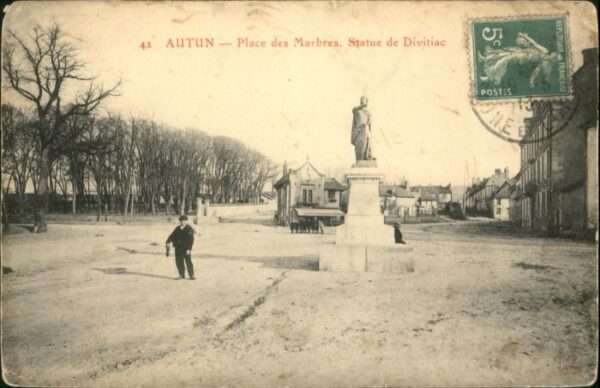 Autun Place Marbres Statue Divitiac