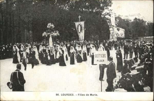 Lourdes Hautes Pyrenees Lourdes Filles Marie