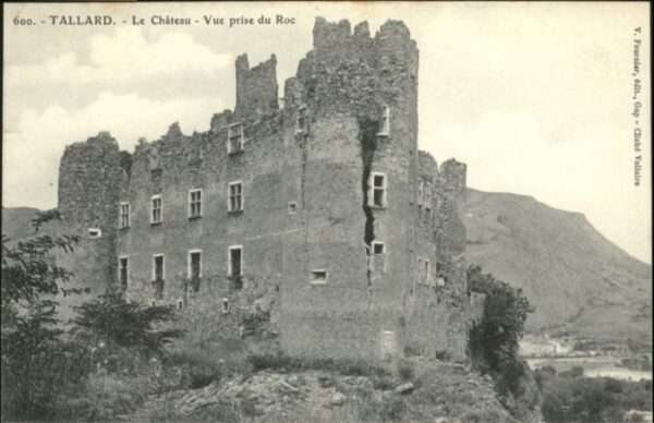Tallard Chateau Vue prise Roc