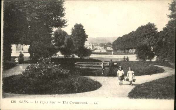 Sens 89 Sens Greensward