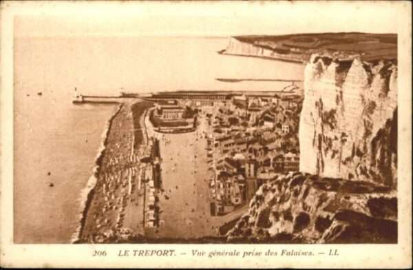 Le Treport Vue generale prise Falaises