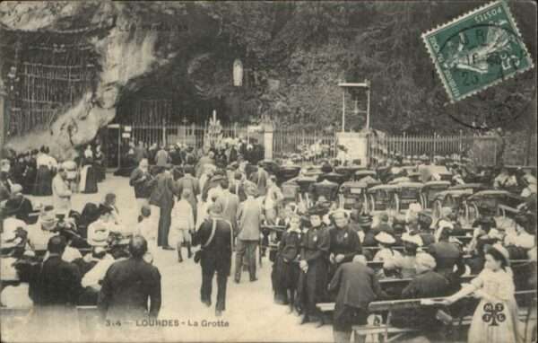 Lourdes Hautes Pyrenees Lourdes Grotte