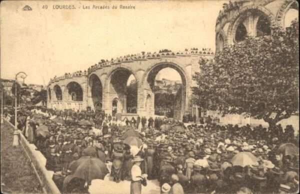 Lourdes Hautes Pyrenees Lourdes Arcades Rosaire