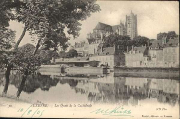 Auxerre Quais Cathedrale