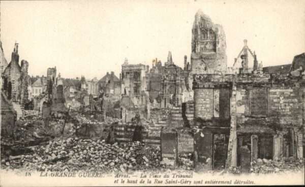 Arras Pas-de-Calais Arras Grande Guerre Place Tribunal