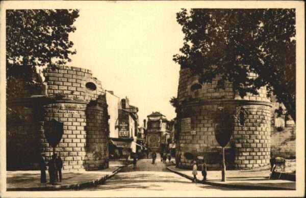 Arles Bouches-du-Rhone Arles Porte Cavalerie