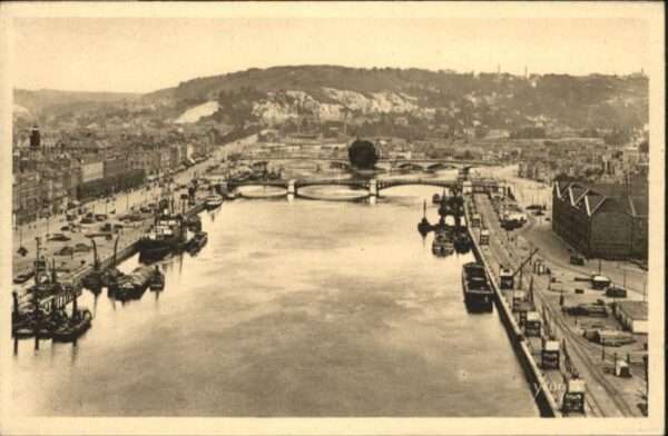 Rouen Cote Sainte Marie Brücke Schiffe