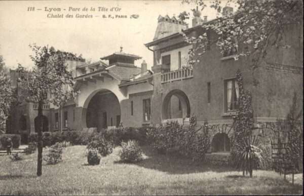 Lyon France Lyon Parc Tete Or Chalet Gardes