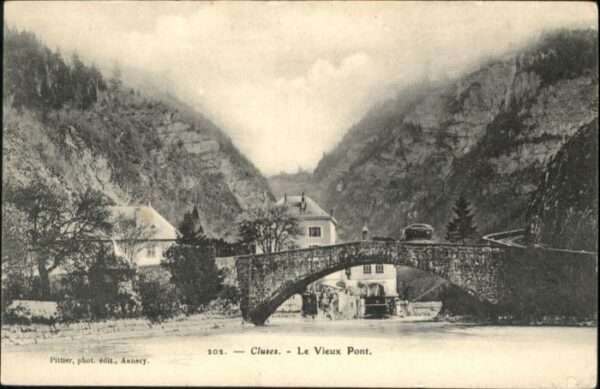 Cluses Le Vieux Pont